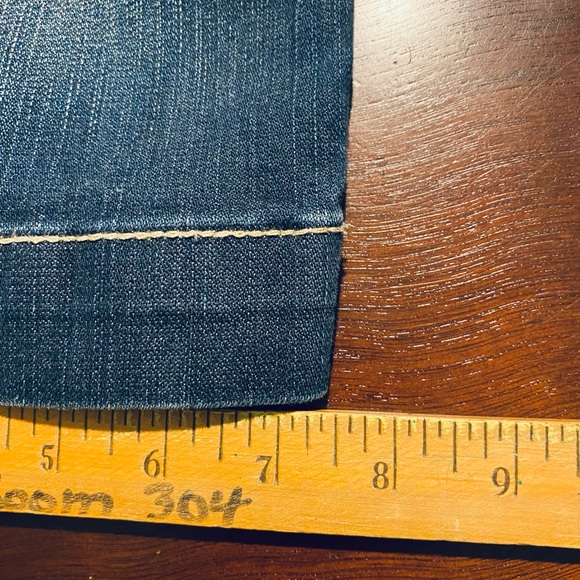 BKE Culture Womens Size 25 Capri Jeans Pants - Picture 3 of 9